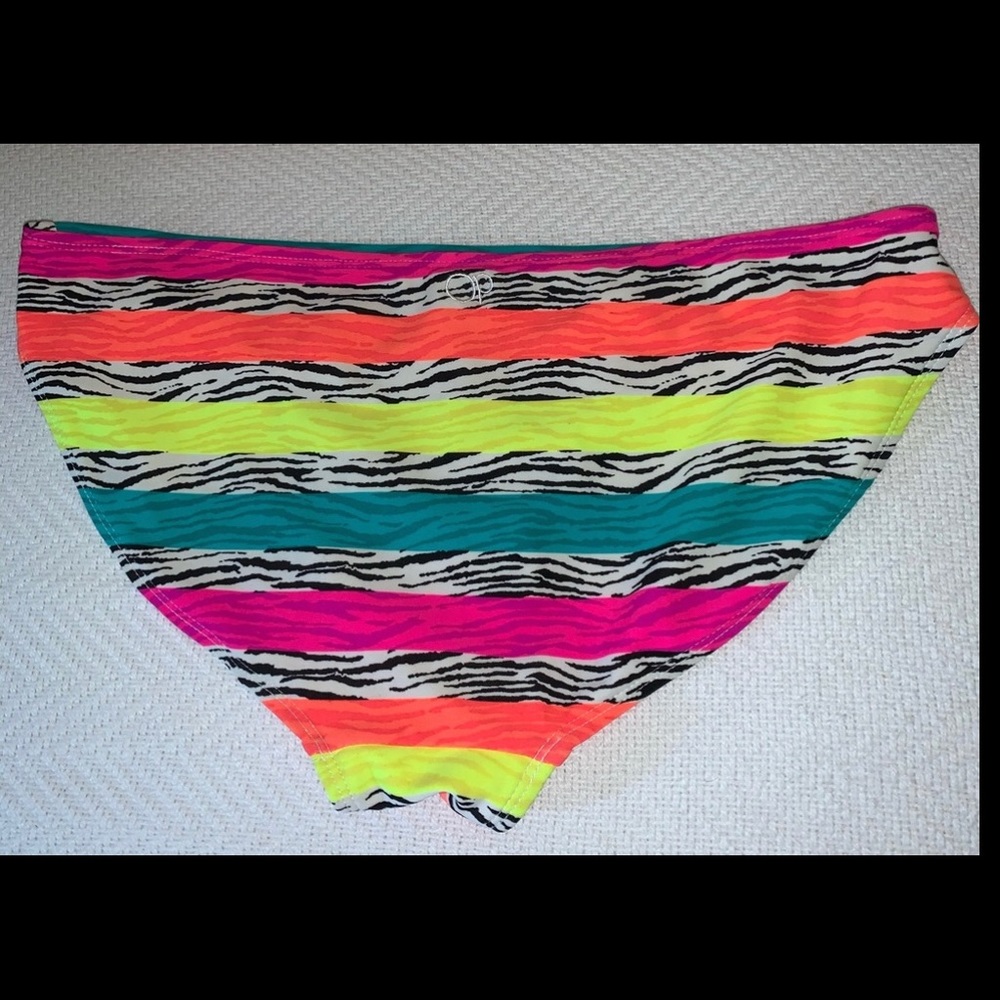 Beautiful OP Swimsuit Bottom, Size Large (11-13)